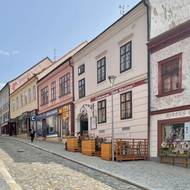 Výstavba nových jaderných bloků v dalších 15 letech silně ovlivní okolní oblasti.