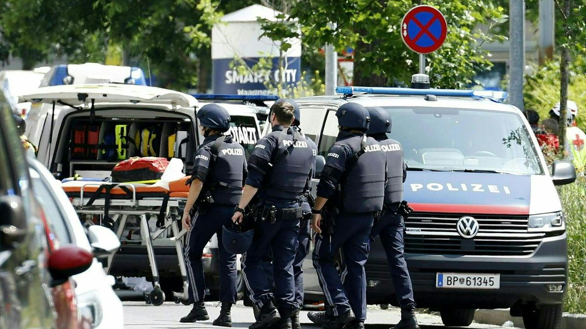 V domě střelce ze Štýrského Hradce našla policie nefunkční bombu