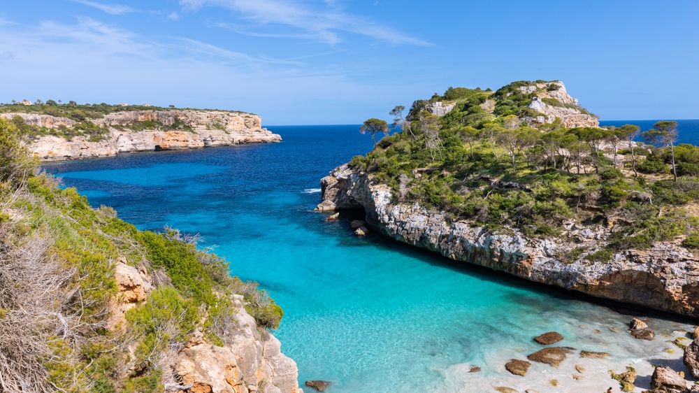 Baleáry povolaly do boje s turisty influencery, zadělaly si na nové problémy