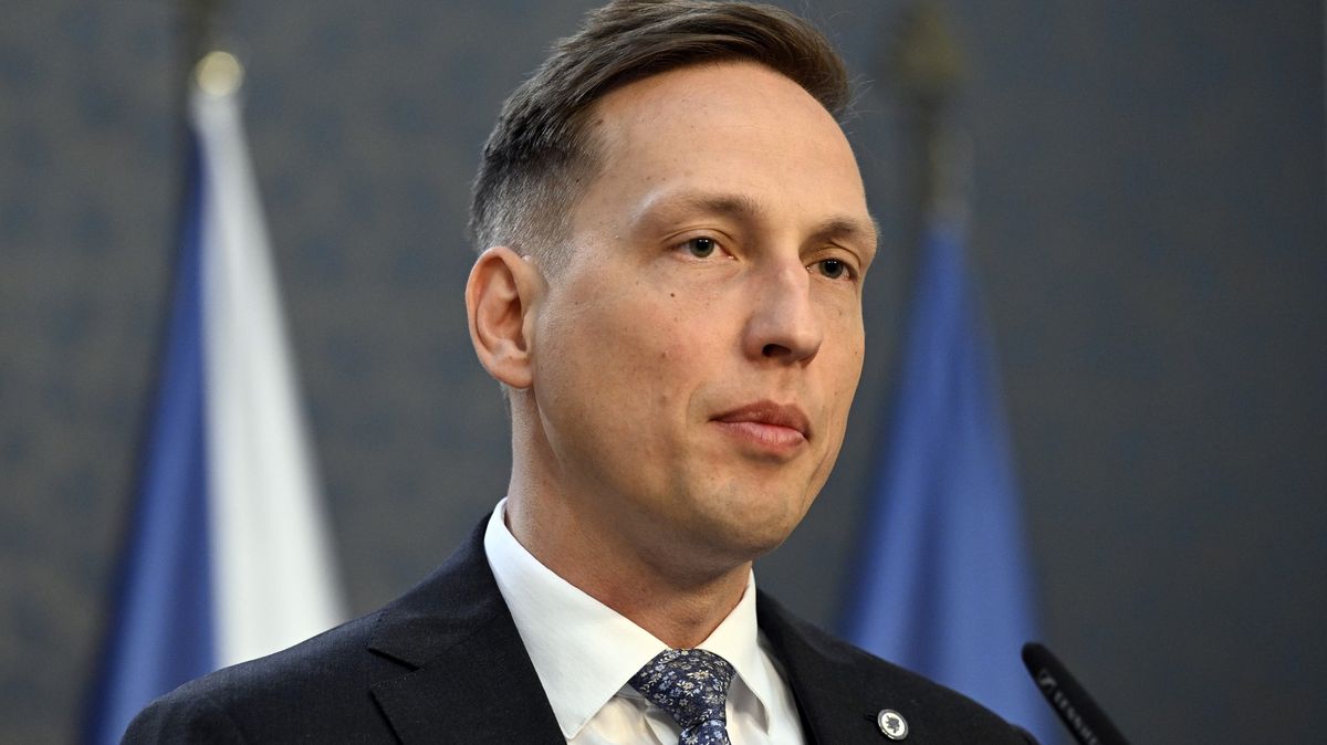Decroix a Schillerová tvrdí, že o bitcoinové aféře věděl i náměstek Dvořák