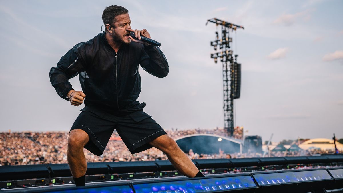 Kritici se ošívají. Imagine Dragons ale Praze předvedli, jak se vyrábí hity