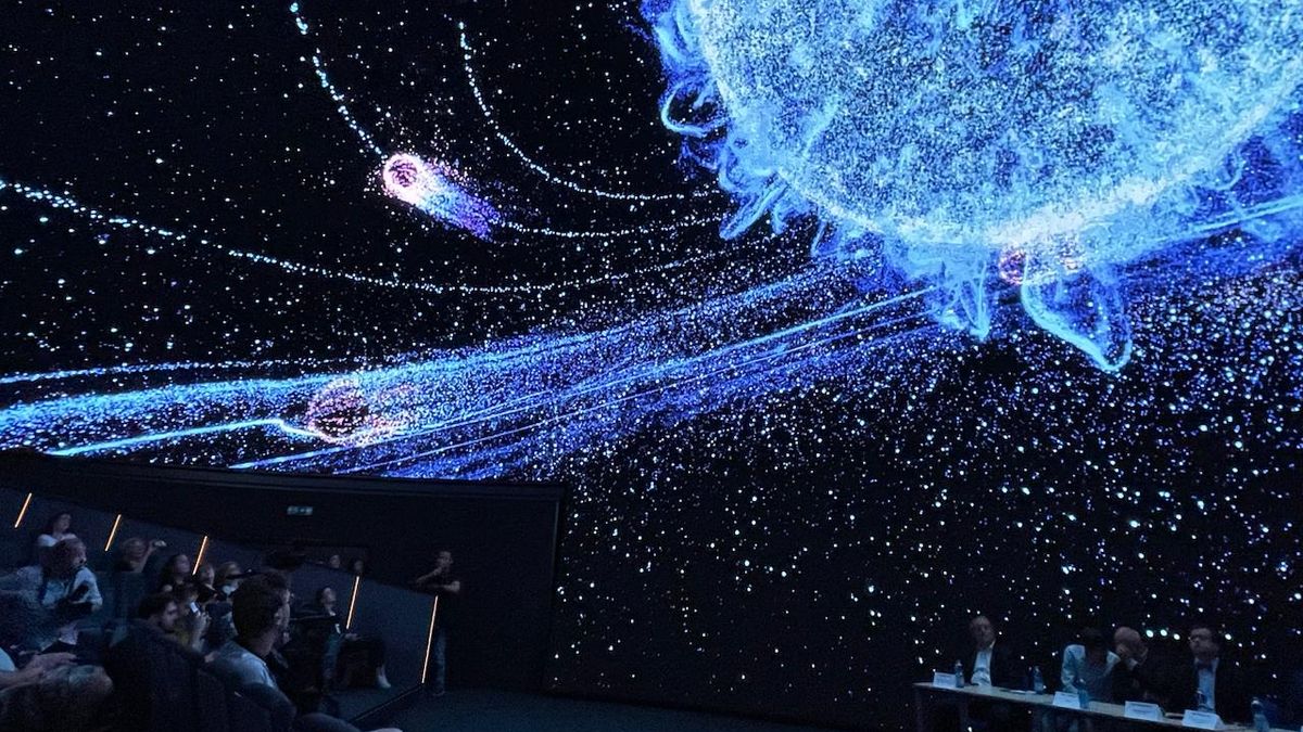 Video: Pražské Planetárium znovu otevírá, ohromí nejlepší světovou technologií