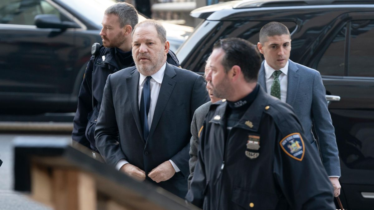 Porota se neshodla, jestli se bývalý producent Weinstein dopustil znásilnění