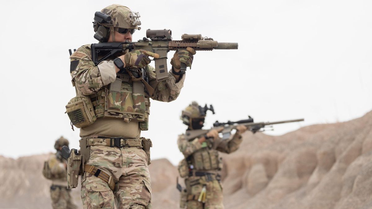 „Vojáci se nepotřebují vytahovat.“ Přehlídka může poškodit jméno armády USA