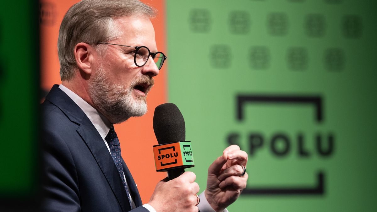 Dej nám něco na politiky, nařkl Blažek policii v kauze bitcoin. Fiala se ohradil