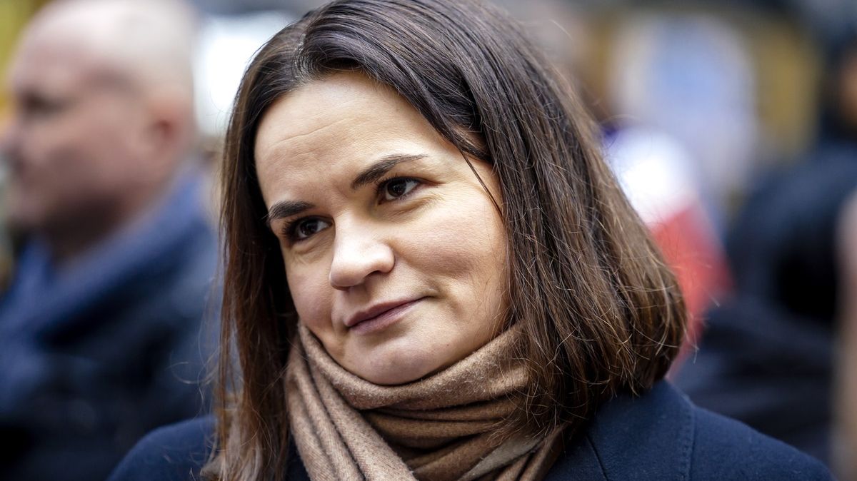 Dcera manžela zprvu nepoznala. Až když na ni promluvil, vypráví Cichanouská