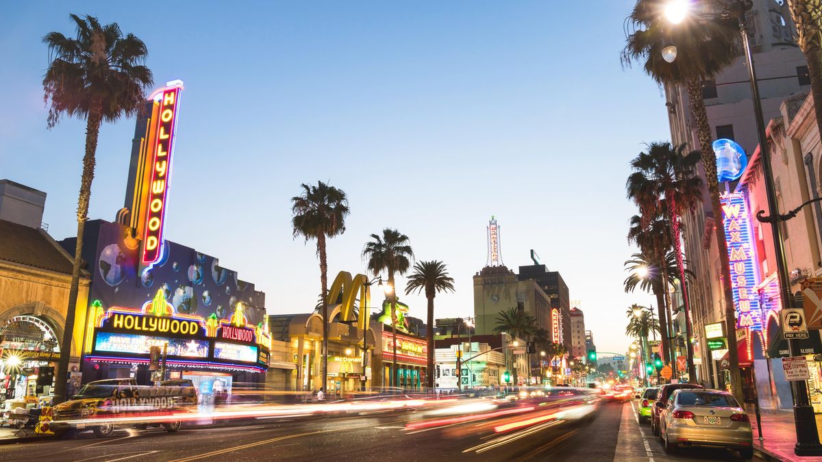 Hluboké problémy Hollywoodu. Firmy ze Silicon Valley skupují Továrnu na sny