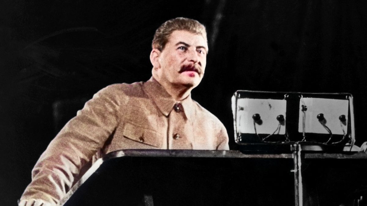 Stalin chtěl dupnout Ukrajincům na krk, říká expert o holodomoru. Případy kanibalismu byly časté