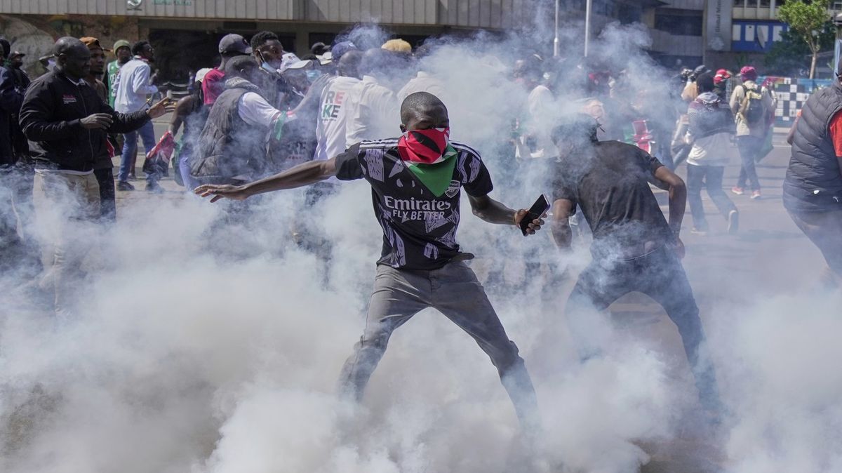 Nejméně 11 lidí bylo postřeleno v Nairobi při protivládních protestech
