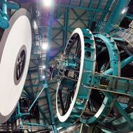 Za pouhých deset hodin pozorování objevila observatoř 2104 dosud nezjištěných asteroidů ve Sluneční soustavě, včetně sedmi objektů v blízkosti Země, z nichž žádný pro planetu nepředstavuje hrozbu. Ostatní pozemní a vesmírné observatoře dohromady objeví přibližně 20 tisíc nových asteroidů ročně.