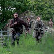Aaron Taylor-Johnson jako Jamie a Alfie Williams coby Spike.