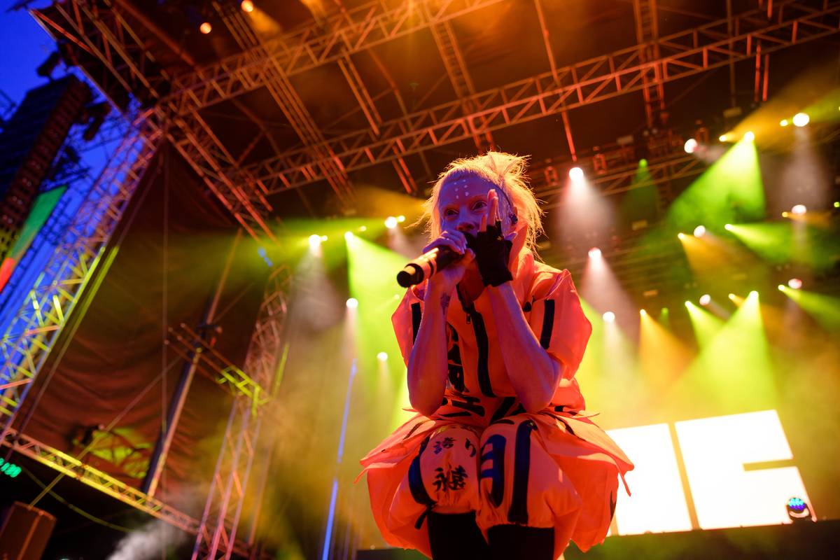 K dalším hvězdám 8. ročníku Metronomu, který se opět konal na pražském Výstavišti, patřili jihoafričtí Die Antwoord.