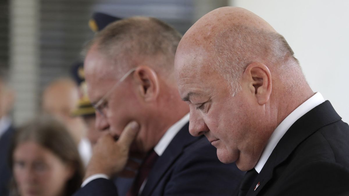 „Bolest a smutek.“ Co se stalo sto dnů od nástupu kancléře Stockera