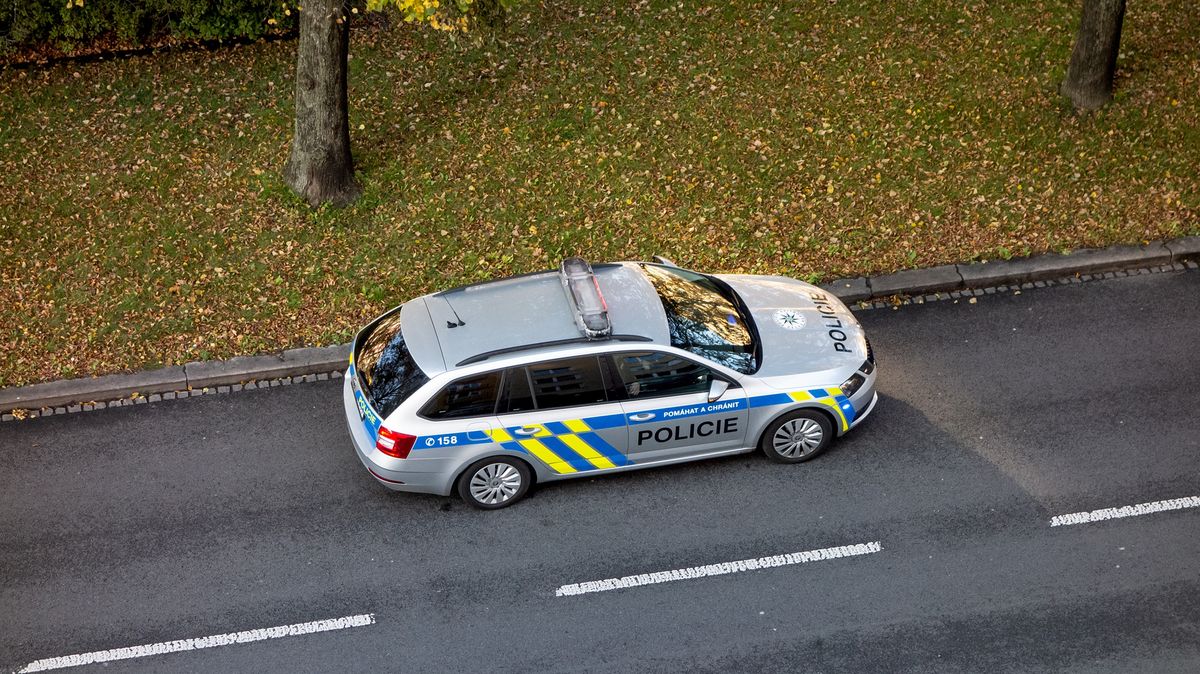 Policie zajistila střelce z Kostelce nad Černými lesy. Na místě jsou dva mrtví