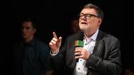 Bitcoinové kladivo míří na Stanjurovu hlavu. Uhnout se nedá