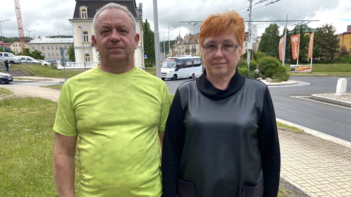 Jak se do Česka dováží uprchlíci z Ukrajiny: Skončili bez smlouvy ve skladu