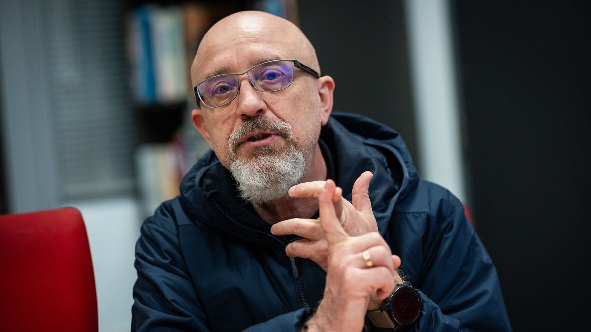 Exministr Reznikov o nejtěžších chvílích ve funkci: Zelenskému jsem přesto kývl