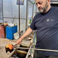 Sklář Michal Barták.