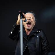 První nahrávkou zpěváka Bruce Dickinsona s Iron Maiden bylo album The Number of the Beast v roce 1982.