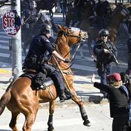 Viceguvernérka Eleni Kounalakis očekává, že představitelé Kalifornie v pondělí podají federální žalobu na Trumpovu administrativu kvůli federalizaci a nasazení národní gardy, napsaly Los Angeles Times. 