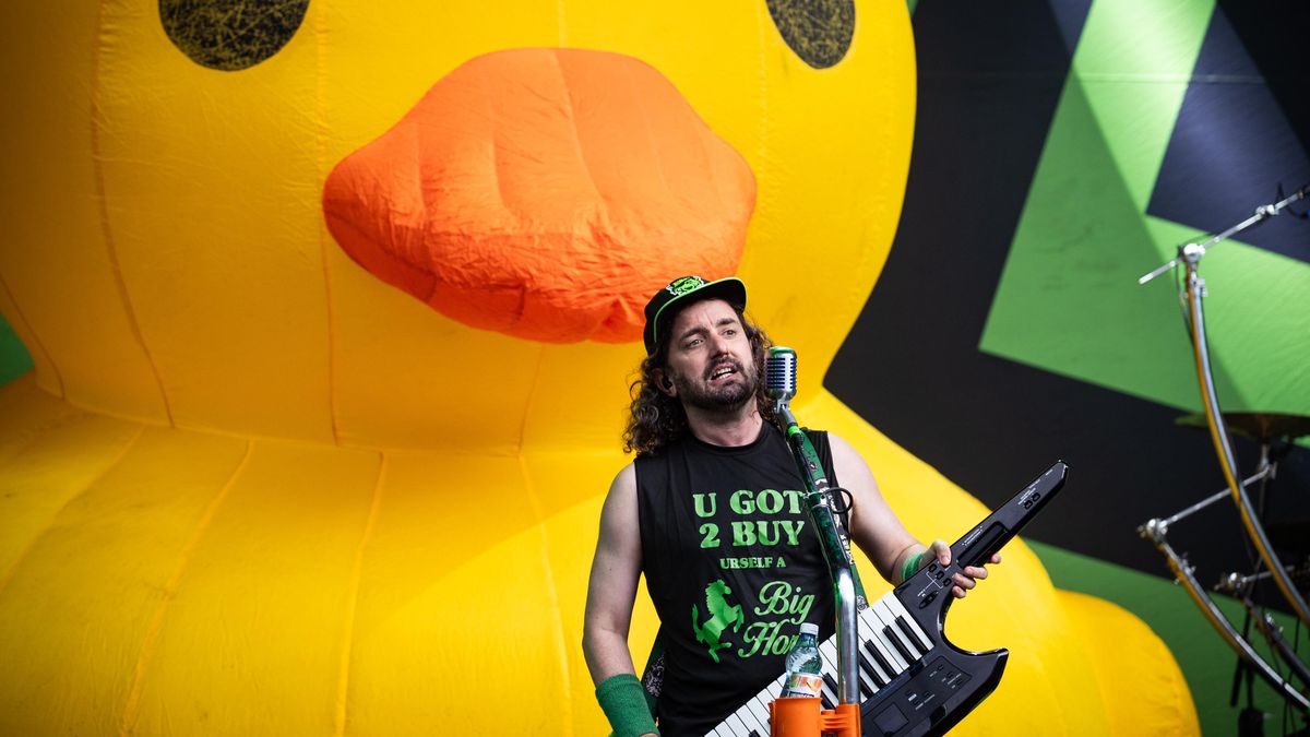 Foto: Déšť tvrdou hudbu nezastavil. Plzeň zažila další Metalfest