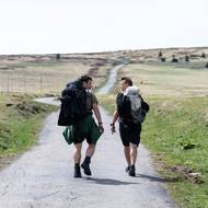 „Co se dá dělat, na pivo budeme muset jinam,“ říká turista Jurda s kamarádem.