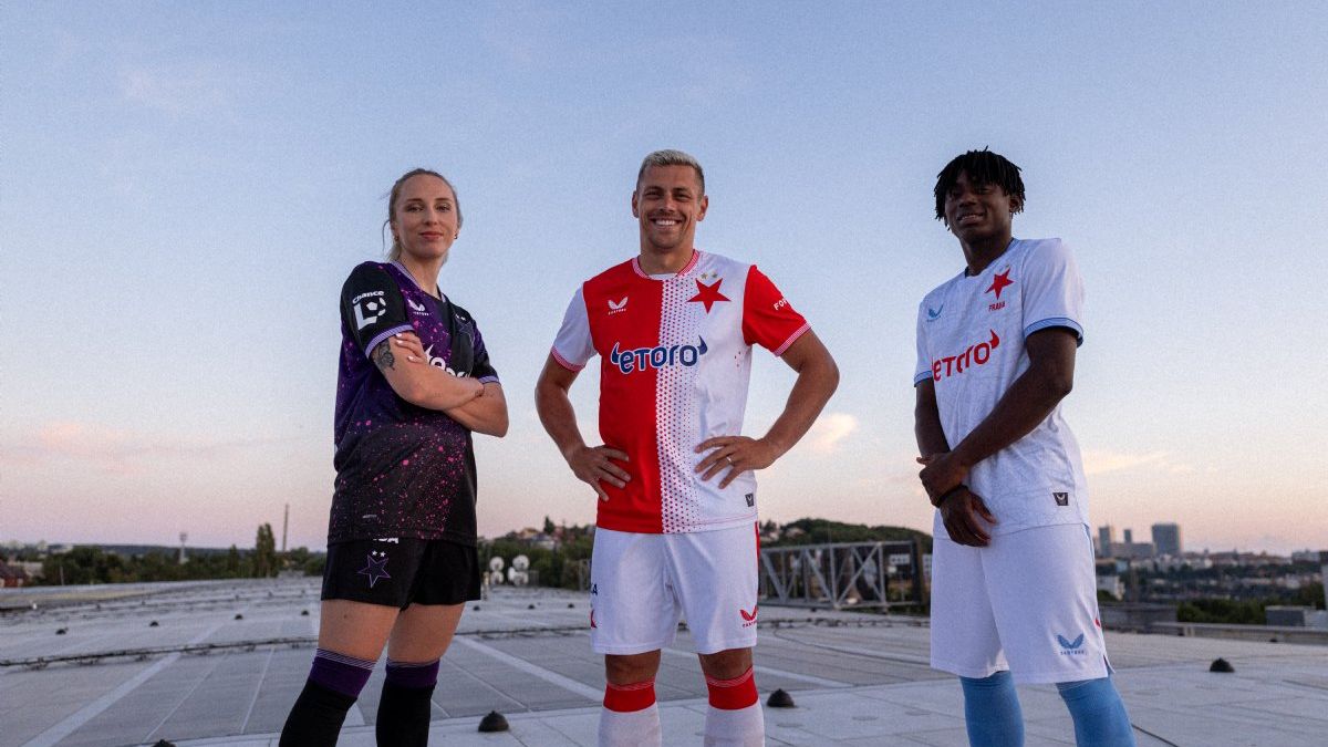 Fotbalová Slavia ukázala nové dresy. Třetí sada „přiletěla z jiné galaxie“