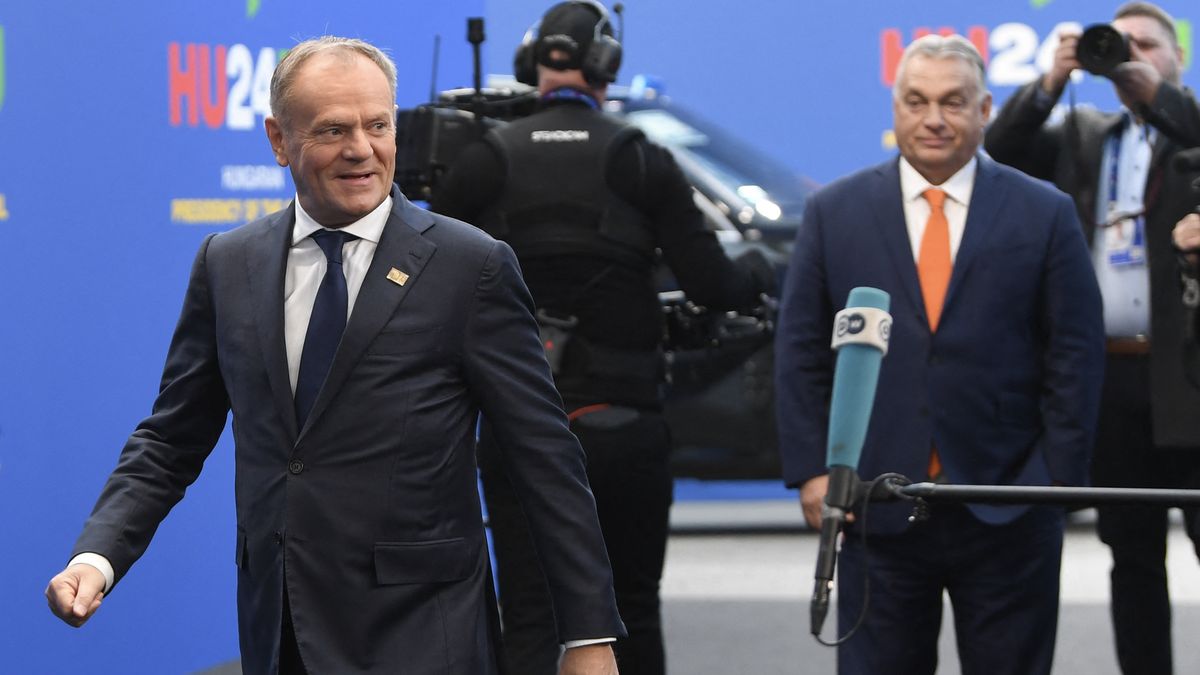 Nenávidí mě, tvrdí Orbán o Tuskovi. Zařadil ho do doby stalinských represí