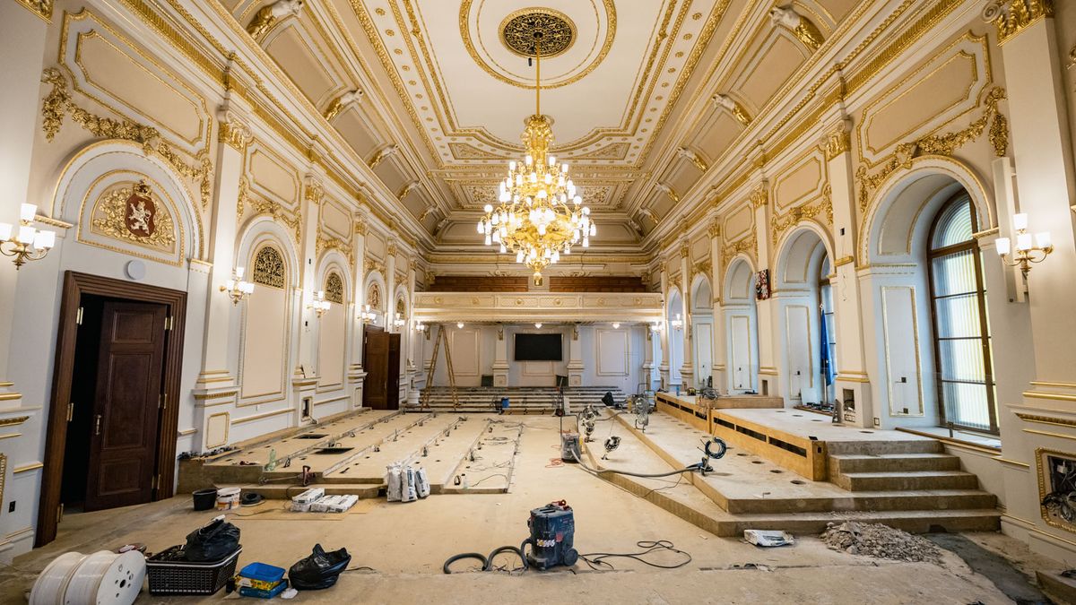 Vše musí být jako nové. Sněmovna před volbami prochází renovací