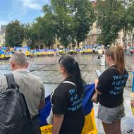 Setkání rodin vojáků, kteří zůstávají v ruském zajetí.