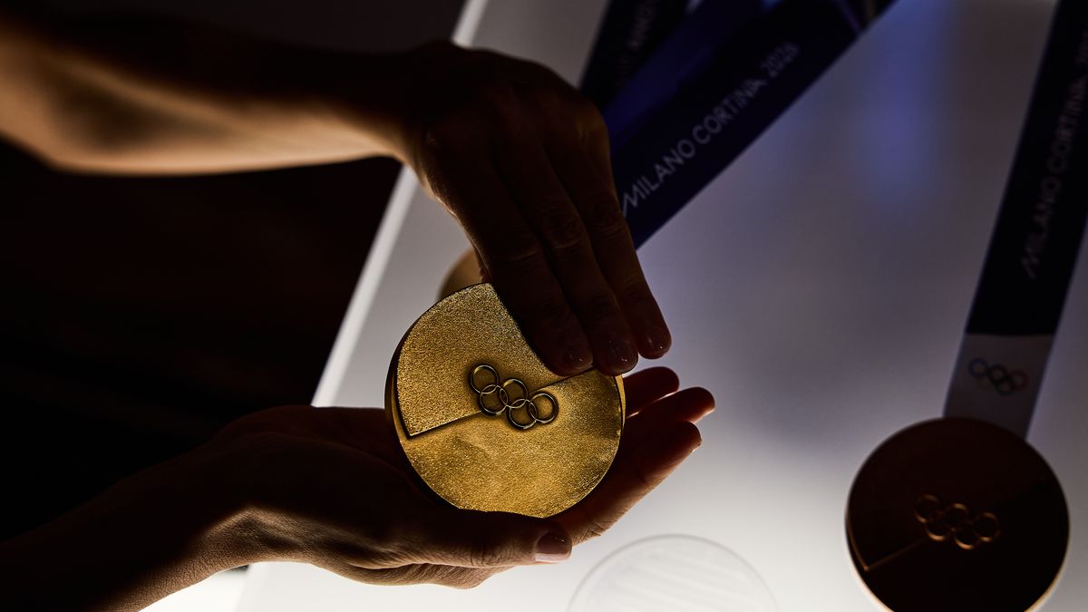 Medaile z odpadu. Takhle vypadají cenné kovy pro příští zimní olympijské hry