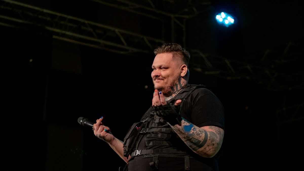 „Turka bych rozbrečel, můj sen je Petr Pavel,“ říká pirátský influencer