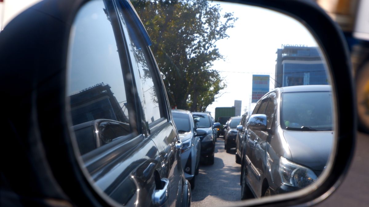 国立自動車の特異性。チェコ人はどのようにして地域で最も安いディーゼルと一緒に住んでいますか