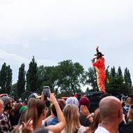 Ke středečním největším hvězdám patřil jamajský rapper Shaggy.