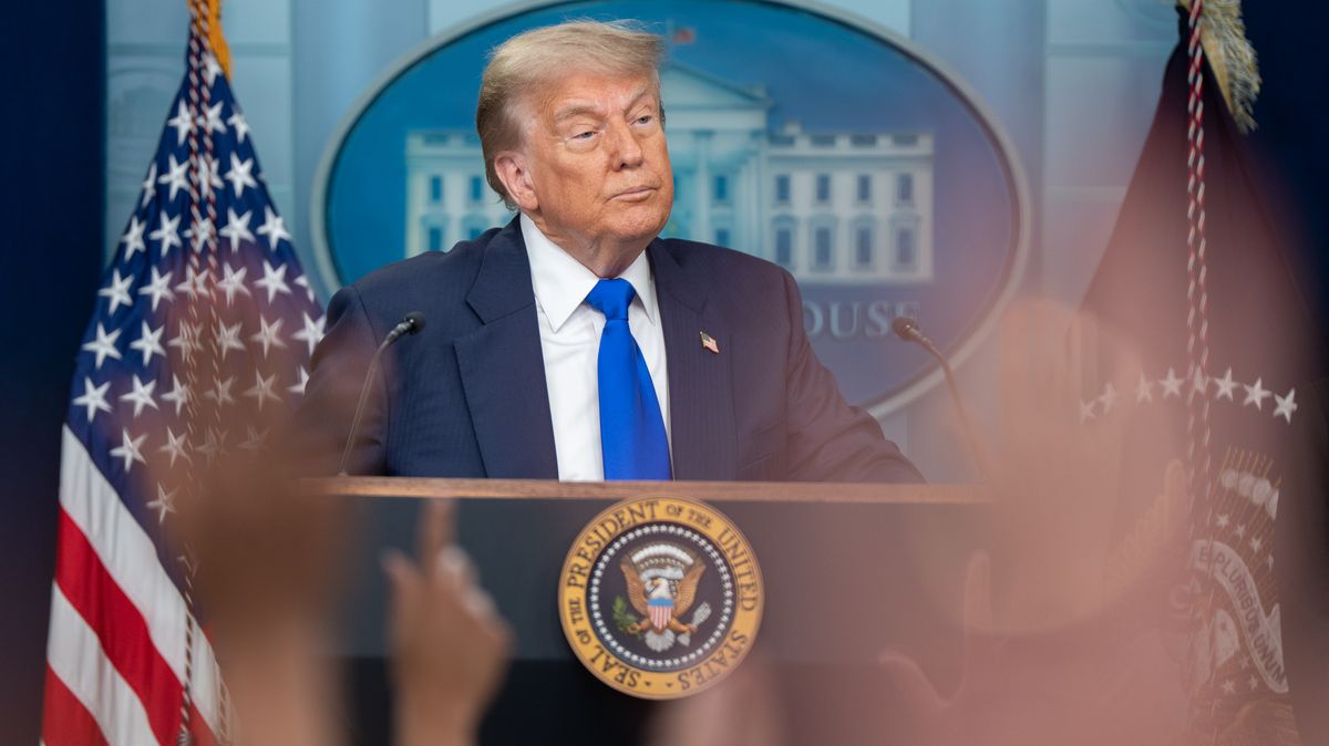 Trump může pokračovat v propouštění zaměstnanců ministerstev, rozhodl soud