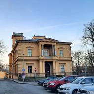 Lannova vila (Pelléova č. 24).