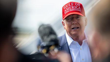 Republikáni chtějí Trumpa natrvalo vytesat do skály. On sám po tom touží