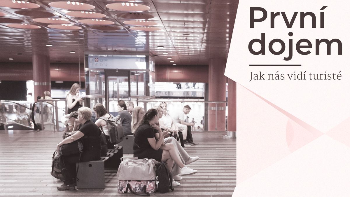 Špína i šok turistů z magistrály. První dojem z Prahy se zlepší, slibuje město