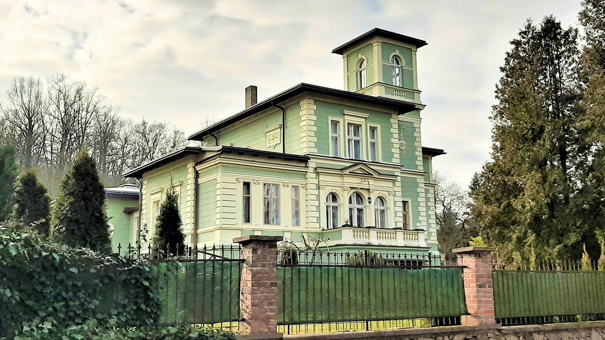 Tivoli u Berounky. Luxusní letní vily pražské smetánky změnily život vesnice