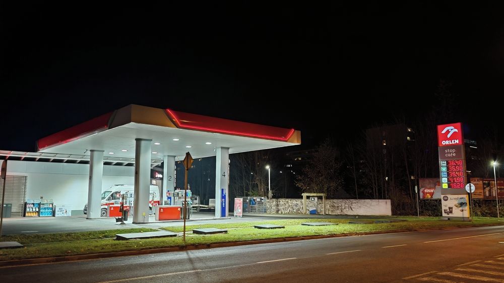 Státu rostou příjmy i výdaje z paliv o desítky milionů korun denně