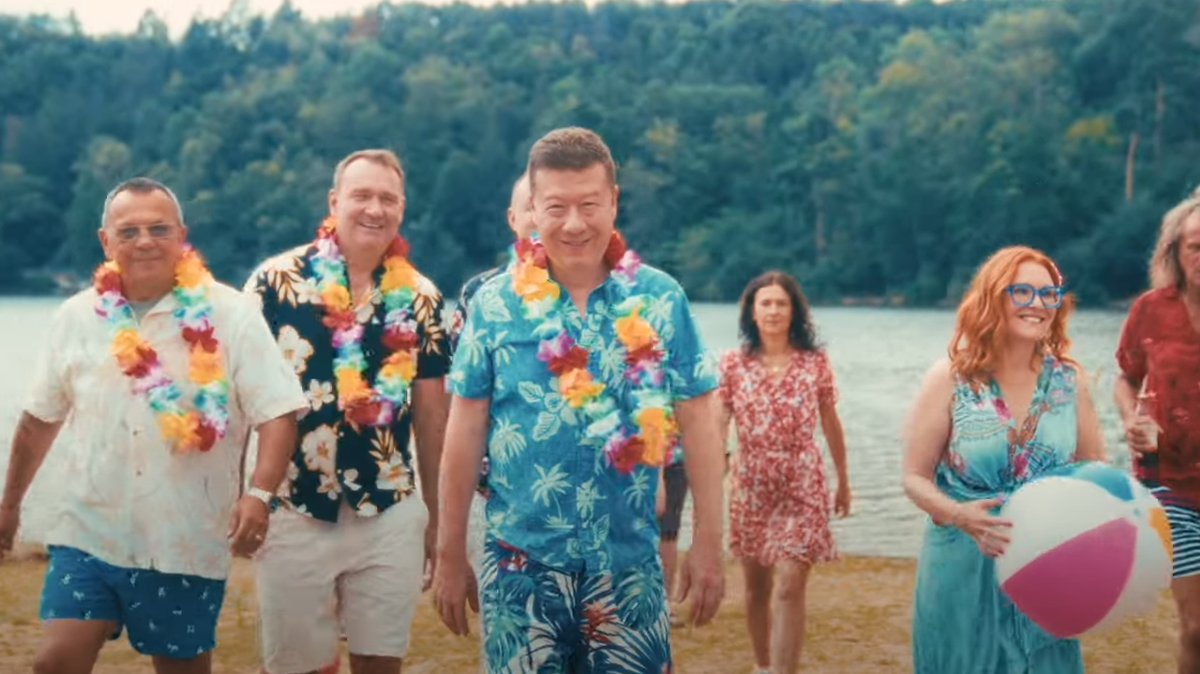 Prazdroj si stěžoval na klip k písni SPD. Objevilo se v něm logo jeho piva