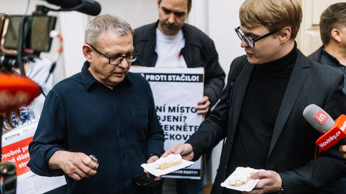 „Zaorálek nemluvil pravdu.“ Kolem dohody SOCDEM a Stačilo! vzniká chaos