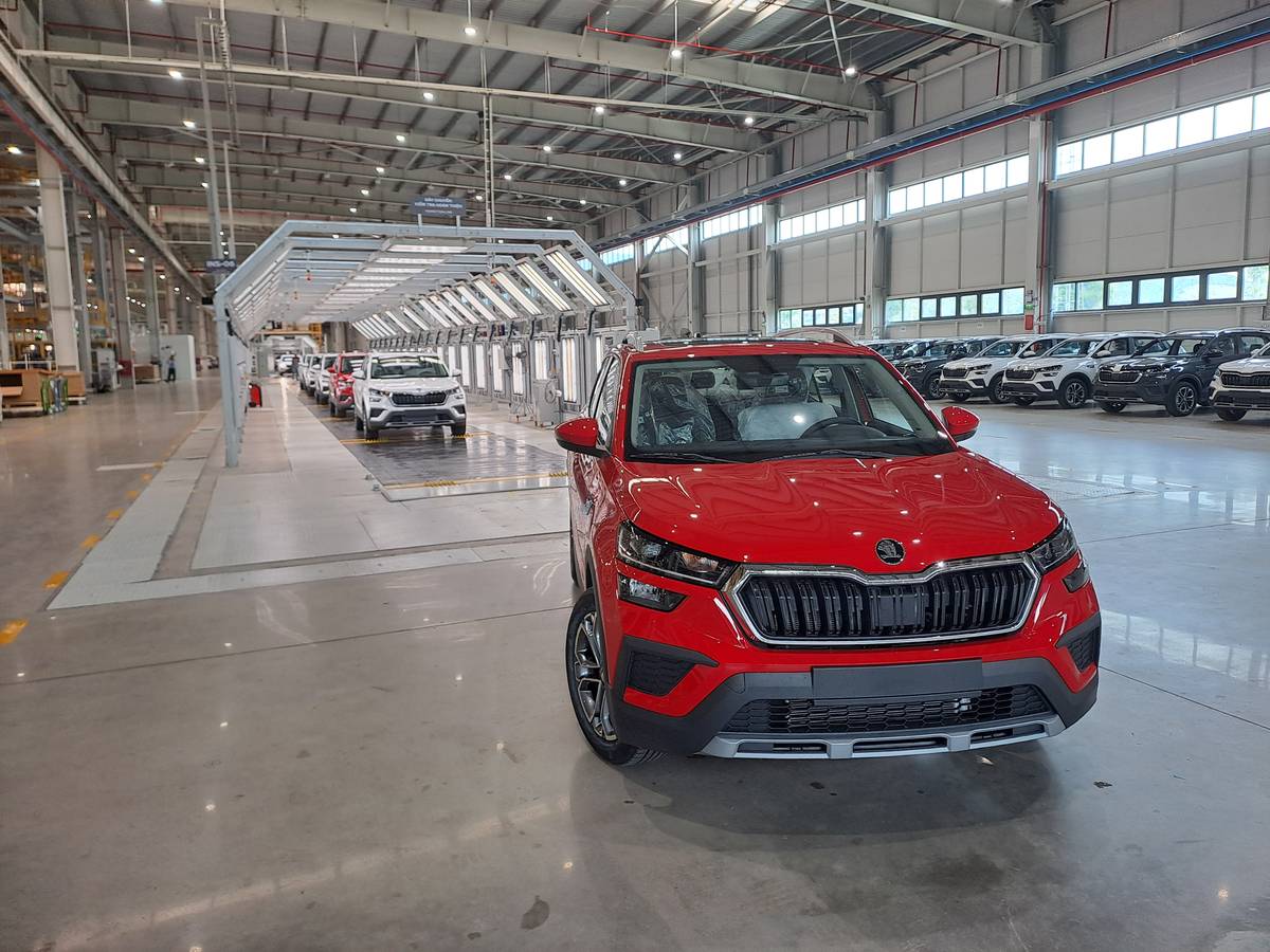 Škoda ve Vietnamu už produkuje první vozy. Otevřela teprve letos a zatím je podle ní brzy na zveřejňování čísel prodejů a výroby.