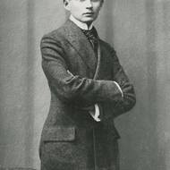 Franz Kafka na známé fotografii. 