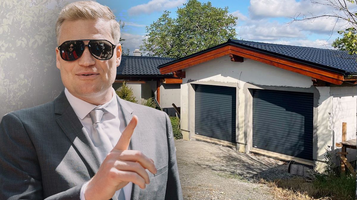 Turek postavil už druhou černou stavbu. Mluví o moštárně, vypadá jak garáž
