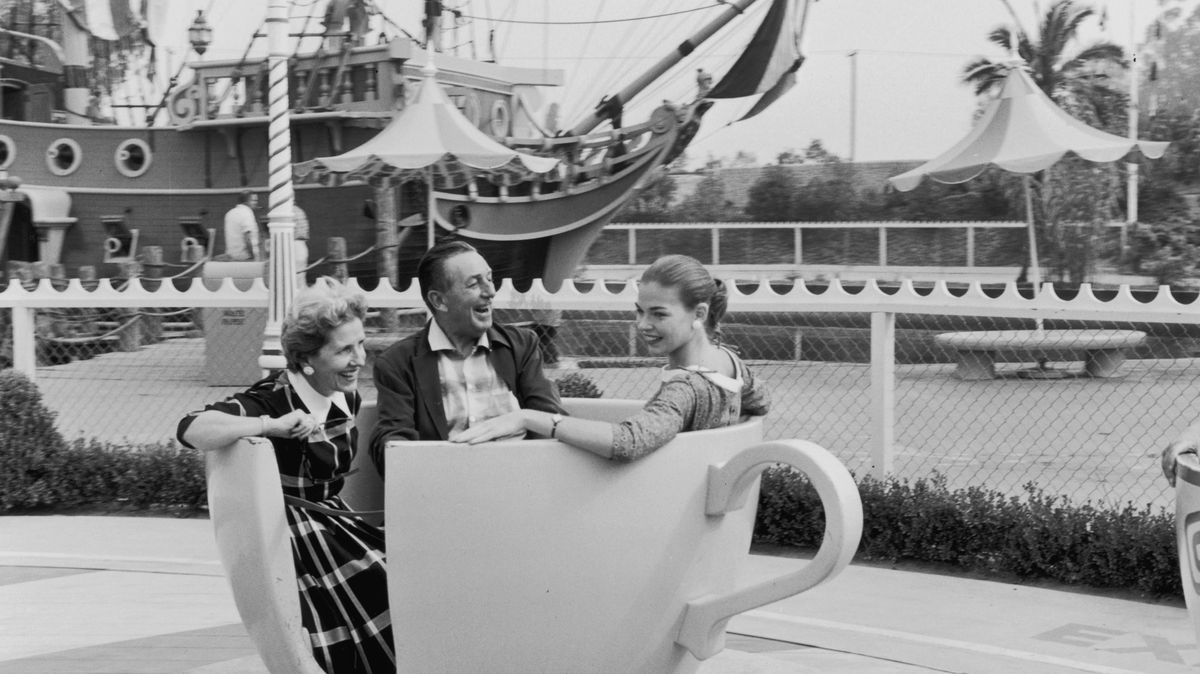 Tak na začátku vypadal Disneyland. V den otevření přišlo příliš mnoho lidí