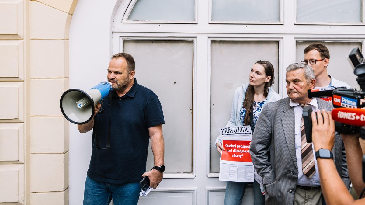 Šmarda končí v SOCDEM. „Spojení se Stačilo! je velká historická chyba,“ říká