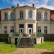 Bauerova vila Libodřice - hlavní fasáda.