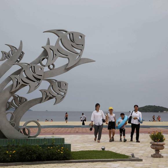 Západních turistů režim do země vpustí jen okolo pěti tisíc ročně.