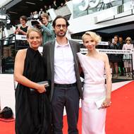 Delegace k filmu Karavan.